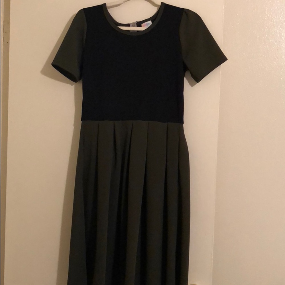 LuLaRoe Amelia
